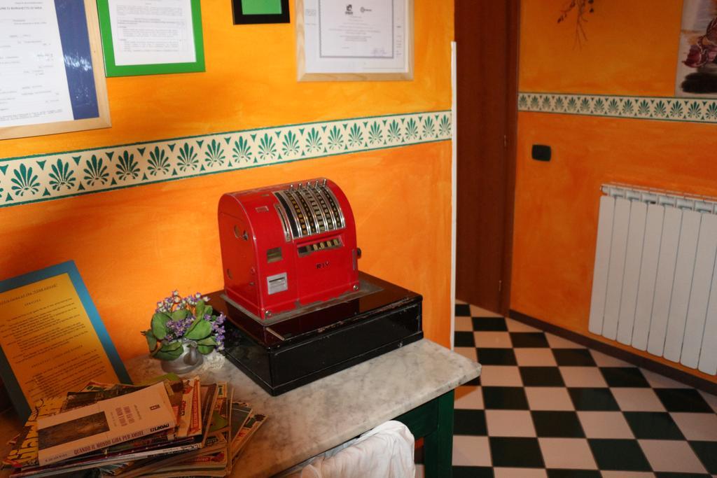 La Casa Rosa 호텔 보르게토 디 바라 외부 사진